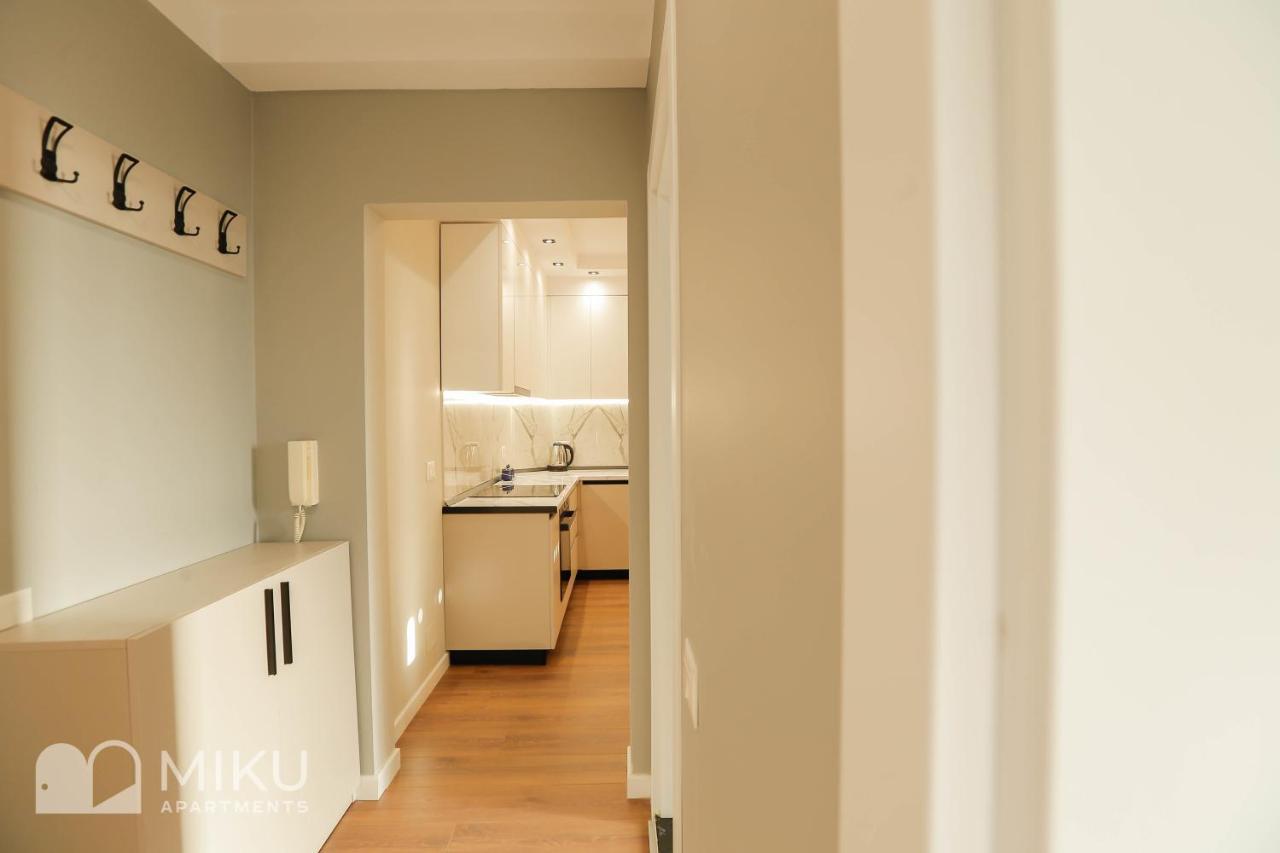 Miku Apartment Tirana Eksteriør billede