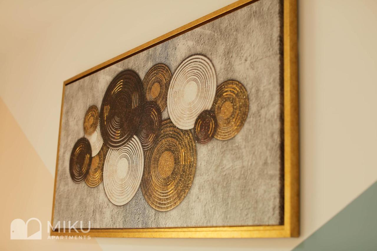 Miku Apartment Tirana Eksteriør billede